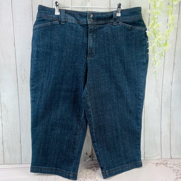 Plus size Liz Claiborne SLIM POWER CROP Denim Jeans Women 14W Blue Stretch - Picture 3 of 14
